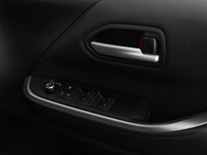 Минивэн Toyota Voxy 2022 года, 3547077 рублей, Москва