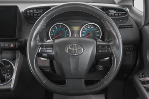 Минивэн Toyota Wish 2010 года, 1299000 рублей, Кемерово