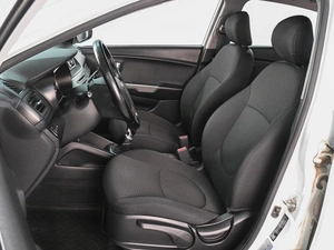 Седан Kia Rio 2016 года, 1319000 рублей, Ростов-на-Дону