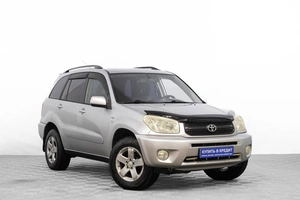 Внедорожник Toyota RAV4 2004 года, 899000 рублей, Барнаул
