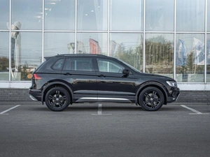 Внедорожник Volkswagen Tiguan 2018 года, 3100000 рублей, Нижний Новгород
