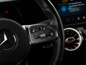 Седан Mercedes-benz CLA-класс 2019 года, 2889050 рублей, Москва