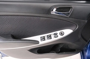 Седан Hyundai Solaris 2013 года, 899000 рублей, Красноярск