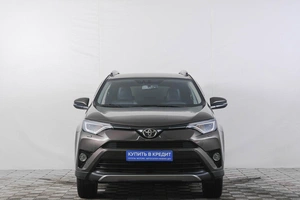 Внедорожник Toyota RAV4 2019 года, 2979000 рублей, Кемерово