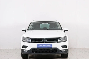 Внедорожник Volkswagen Tiguan 2017 года, 2199000 рублей, Красноярск