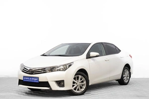 Седан Toyota Corolla 2013 года, 1349000 рублей, Барнаул