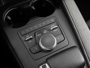 Седан Audi A4 2018 года, 2520000 рублей, Тюмень