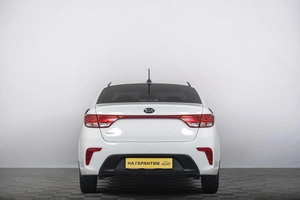 Седан Kia Rio 2018 года, 1379000 рублей, Томск