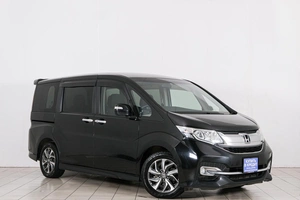 Минивэн Honda Stepwgn Spada 2015 года, 1559000 рублей, Красноярск