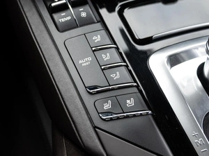 Внедорожник Porsche Cayenne 2015 года, 4000000 рублей, Краснодар