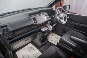 Минивэн Honda Stepwgn Spada 2013 года, 1699000 рублей, Томск