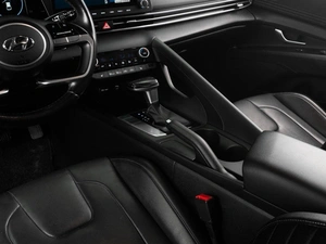 Седан Hyundai Elantra 2023 года, 2499000 рублей, Тюмень