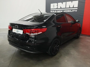Седан Kia Rio 2016 года, 1060000 рублей, Курск