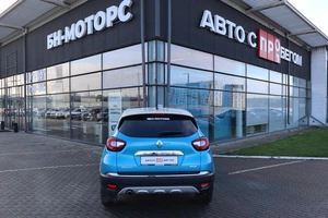 Внедорожник Renault Kaptur 2016 года, 1550000 рублей, Мирное