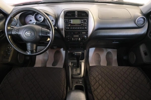 Внедорожник Toyota RAV4 2004 года, 949000 рублей, Омск