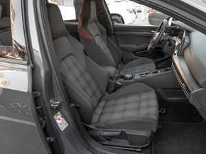 Хетчбэк Volkswagen Golf GTI 2020 года, 3649000 рублей, Саратов