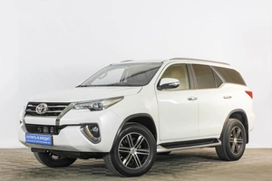 Внедорожник Toyota Fortuner 2017 года, 2999000 рублей, Тюмень