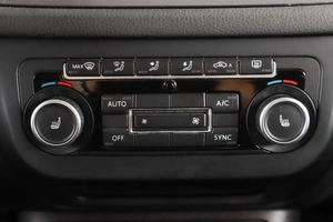 Внедорожник Volkswagen Tiguan 2013 года, 1189000 рублей, Пермь