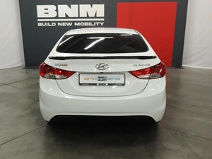 Седан Hyundai Elantra 2013 года, 1200000 рублей, Курск