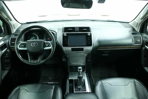 Внедорожник Toyota Land Cruiser Prado 2018 года, 3990000 рублей, Красноярск