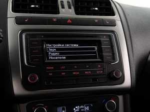 Седан Volkswagen Polo 2018 года, 1248077 рублей, Москва