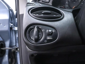 Седан Ford Focus 2004 года, 370000 рублей, Красноярск