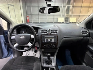 Седан Ford Focus 2006 года, 497000 рублей, Красноярск