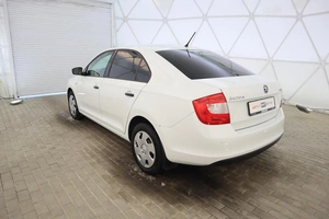 Хэтчбек Skoda Rapid 2015 года, 1049000 рублей, Обнинск