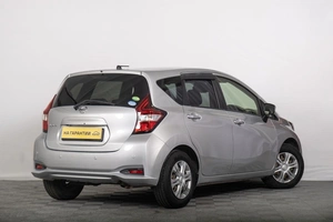 Хетчбэк Nissan Note 2017 года, 929000 рублей, Томск