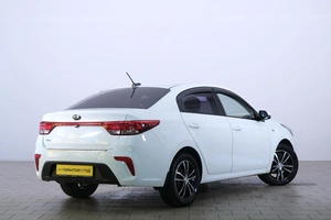 Седан Kia Rio 2019 года, 1379000 рублей, Омск