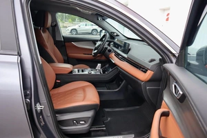Внедорожник Chery Tiggo 8 2023 года, 2400000 рублей, Брянск