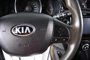 Хетчбэк Kia Rio 2013 года, 849000 рублей, Пермь