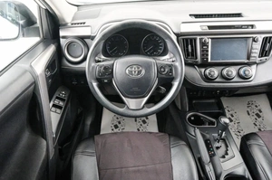 Внедорожник Toyota RAV4 2017 года, 2849000 рублей, Красноярск