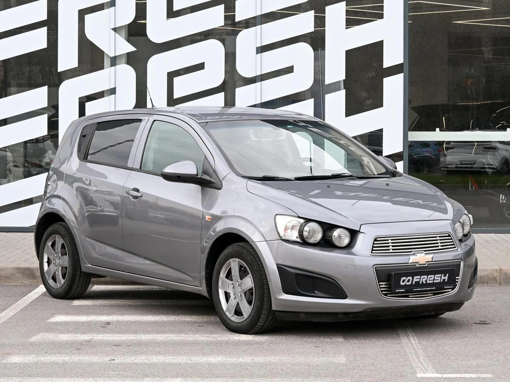 Хетчбэк Chevrolet Aveo 2012 года, 649000 рублей, Волгоград