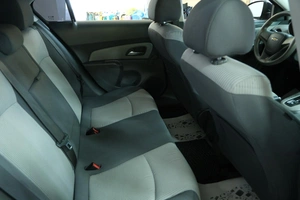 Седан Chevrolet Cruze 2010 года, 639000 рублей, Омск
