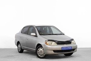 Седан Toyota Platz 2000 года, 349000 рублей, Барнаул