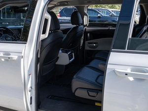 Минивэн Kia Carnival 2021 года, 4099000 рублей, Большой Сочи
