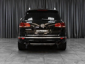 Внедорожник Volkswagen Touareg 2016 года, 3289000 рублей, Тюмень
