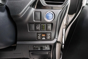 Минивэн Toyota Esquire 2014 года, 1849000 рублей, Красноярск