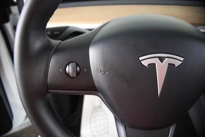Внедорожник Tesla Model Y 2022 года, 4199000 рублей, Пермь