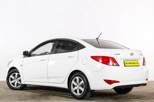 Седан Hyundai Solaris 2015 года, 799000 рублей, Тюмень