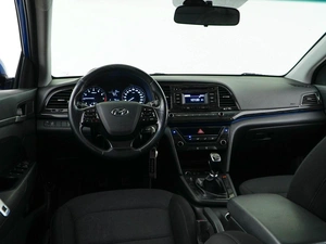 Седан Hyundai Elantra 2018 года, 1499077 рублей, Москва