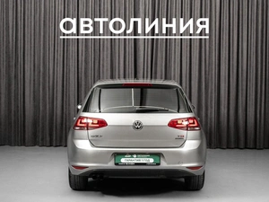 Хетчбэк Volkswagen Golf 2013 года, 1250000 рублей, Красноярск