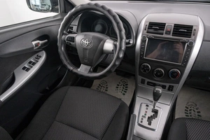 Седан Toyota Corolla 2011 года, 1119000 рублей, Красноярск