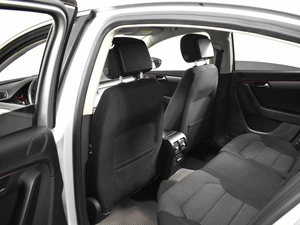 Седан Volkswagen Passat 2011 года, 889100 рублей, Казань