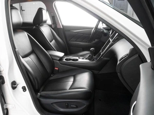 Седан Infiniti Q50 2016 года, 1999000 рублей, Тюмень