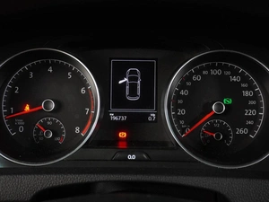 Хетчбэк Volkswagen Golf 2018 года, 1889000 рублей, Воронеж