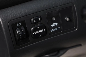 Хетчбэк Toyota Corolla 2006 года, 669000 рублей, Новосибирск