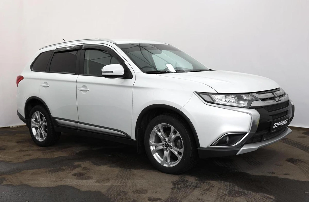Внедорожник Mitsubishi Outlander 2015 года, 1850000 рублей, Орёл