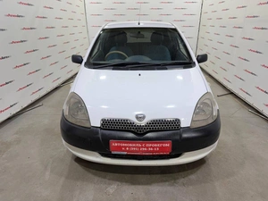 Хетчбэк Toyota Vitz 2000 года, 249000 рублей, Красноярск